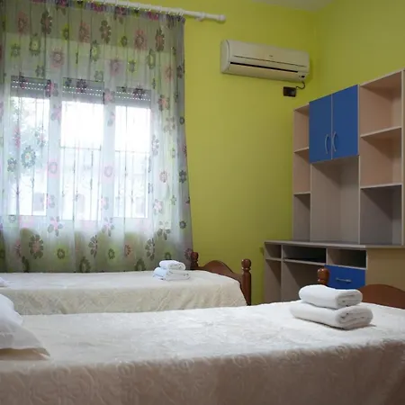 Lägenhet Paris's Gjirokastër